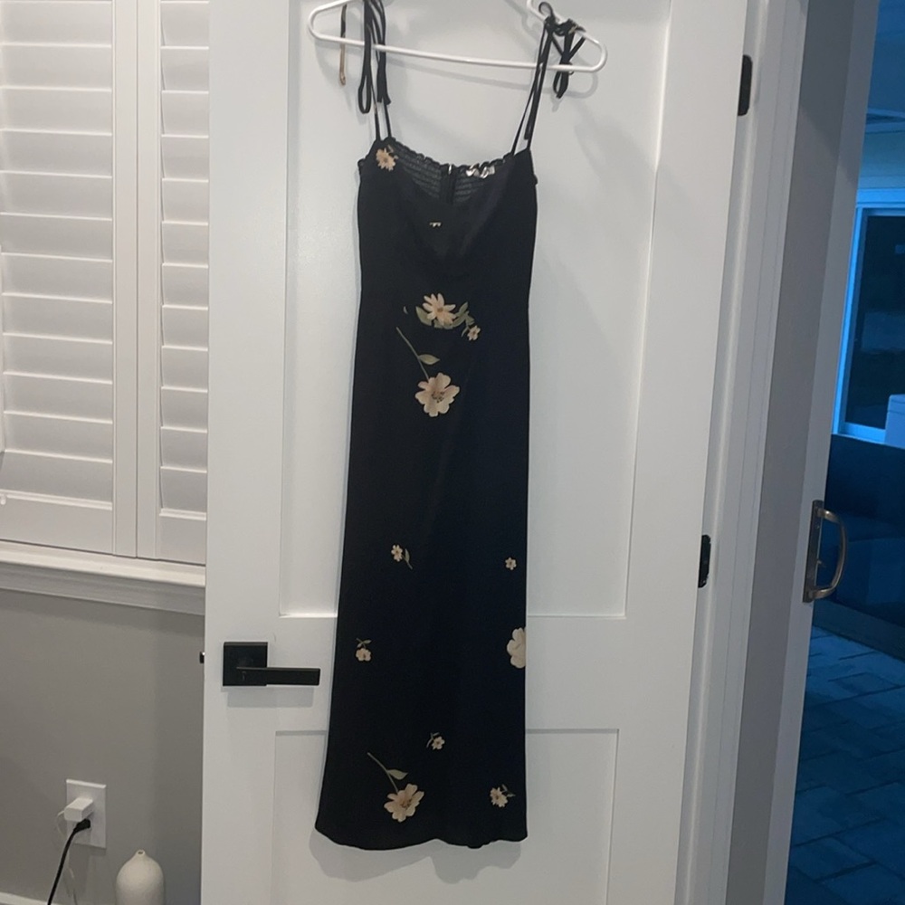 Reformation Black Floral Midi Dress Size - Picture 3 of 5